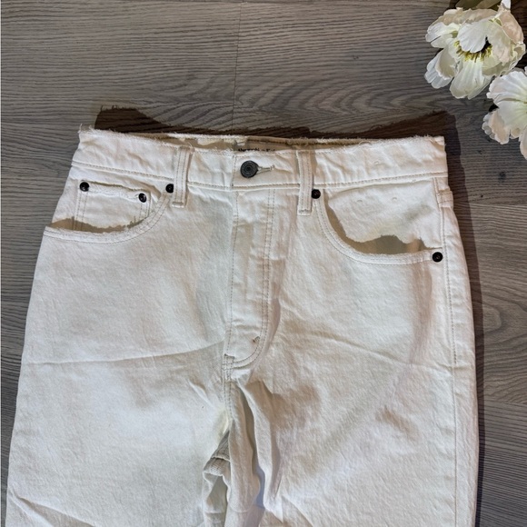 Abercrombie & Fitch The 90’s Straight Ultra High Rise White Jeans - Picture 4 of 11